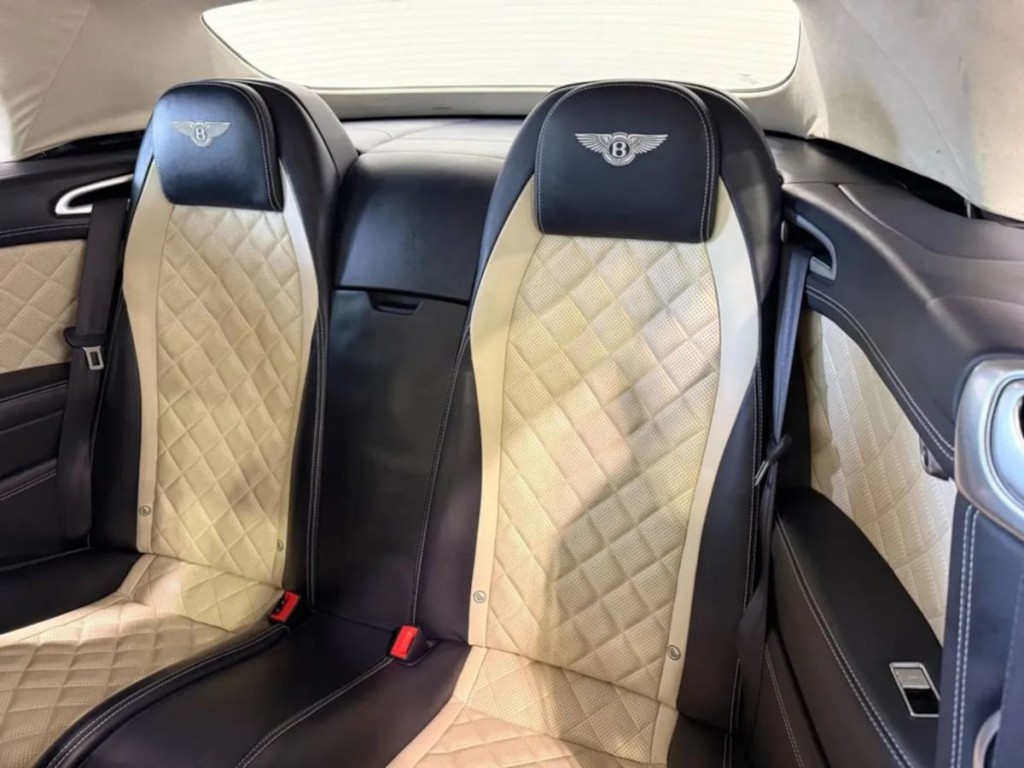 2017 Bentley Continental Image 30