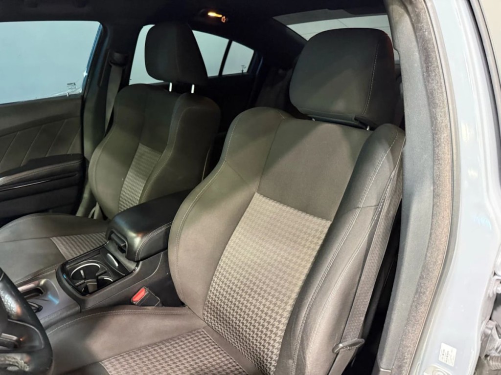 2021 Dodge Charger Image 21