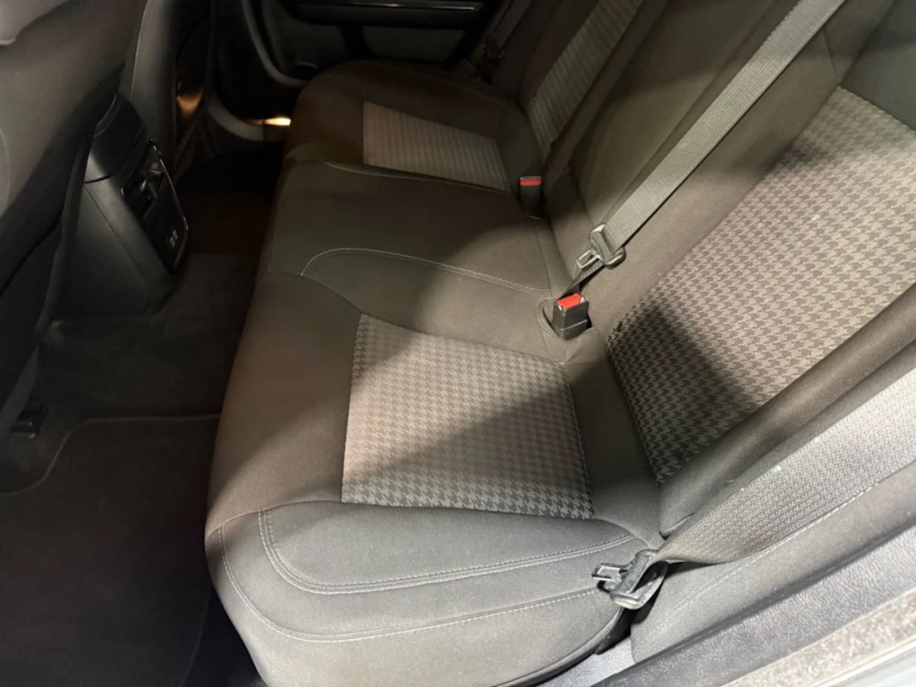 2021 Dodge Charger Image 24