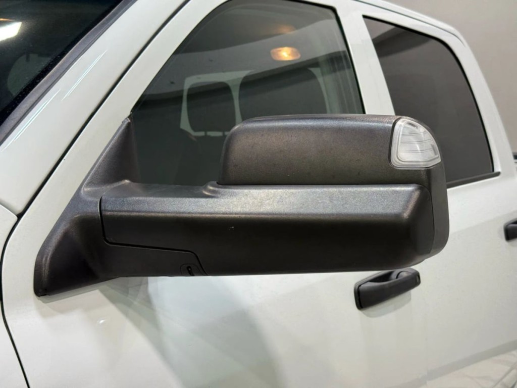 2022 RAM 1500 Image 9