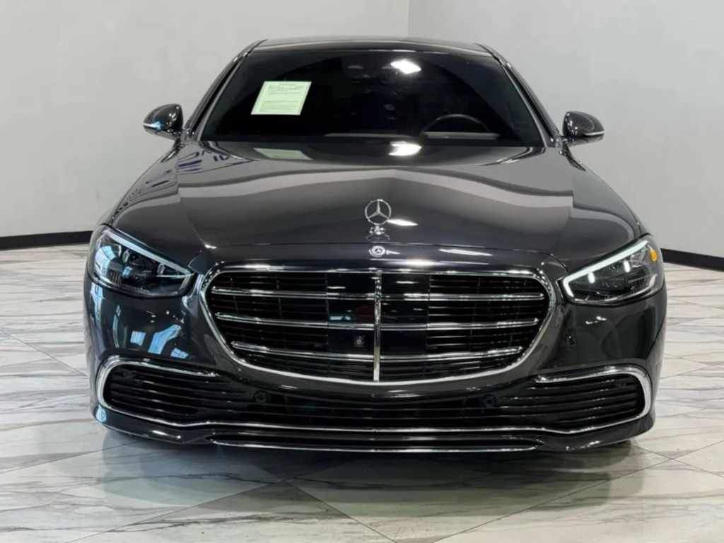 2023 Mercedes-Benz S-Class Image 3