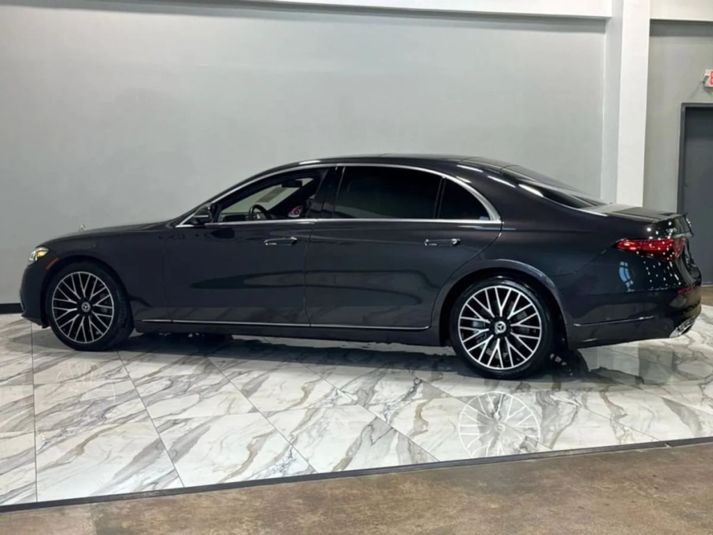 2023 Mercedes-Benz S-Class Image 9