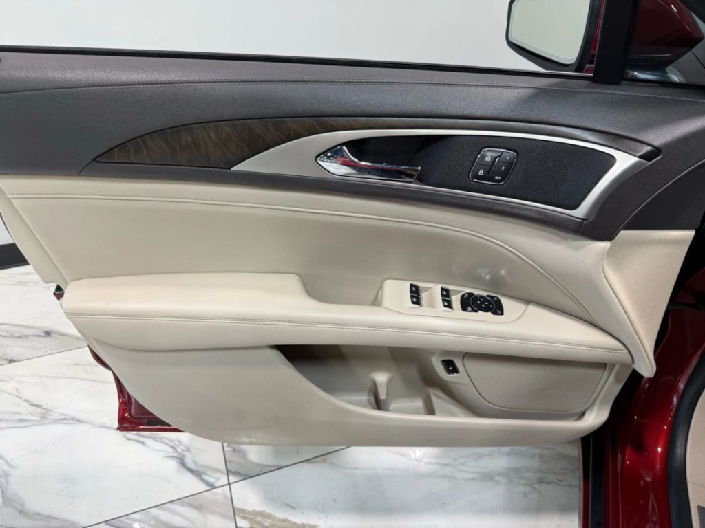 2018 Lincoln MKZ Image 20