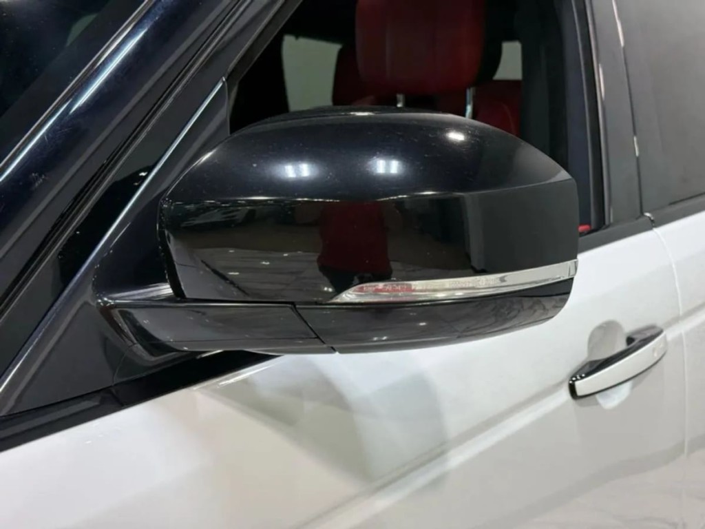 2019 Land Rover Range Rover Sport Image 11