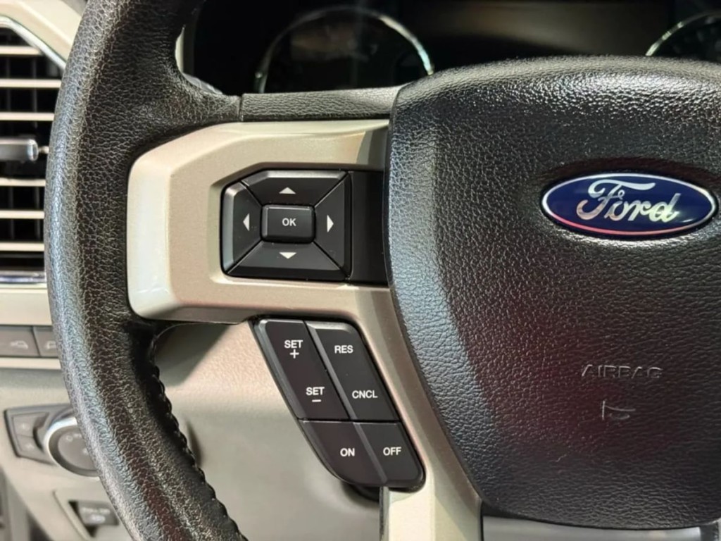2015 Ford F-150 Image 16