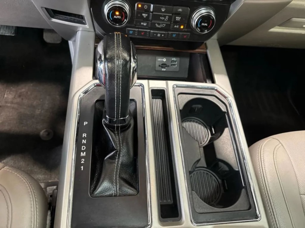 2015 Ford F-150 Image 21