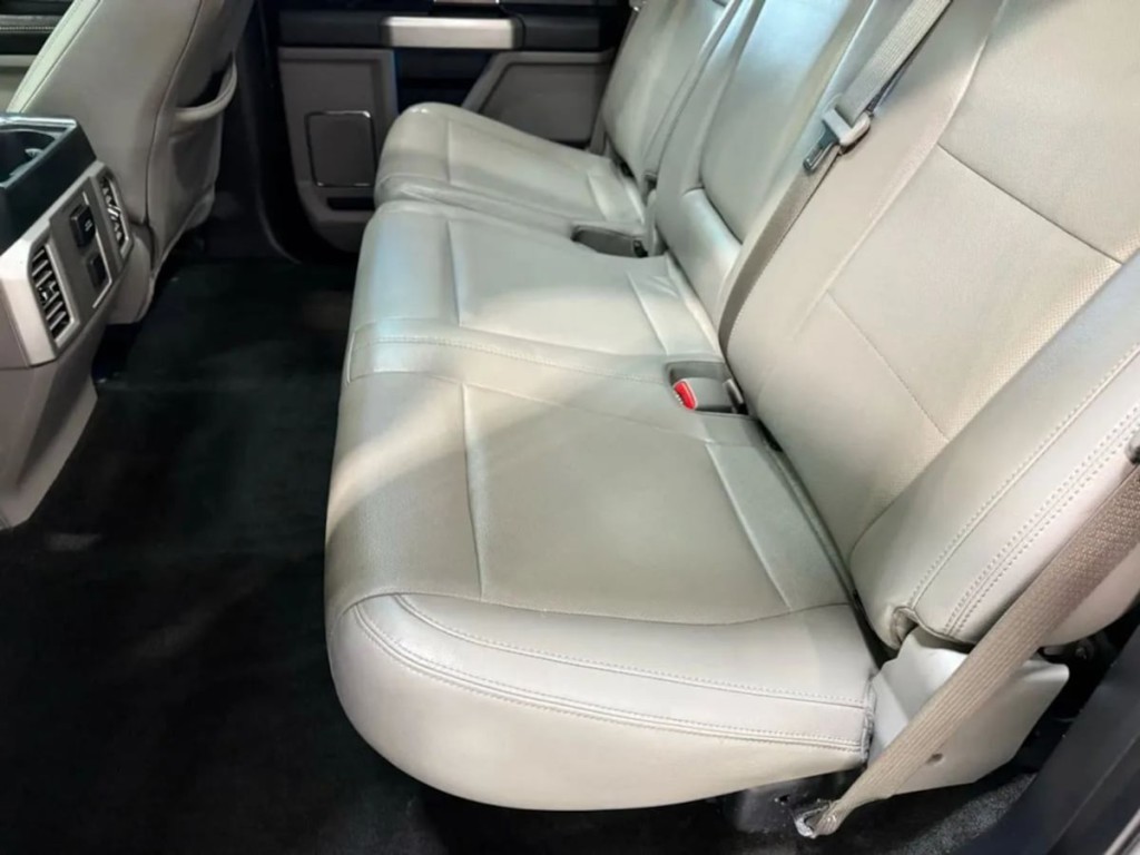 2015 Ford F-150 Image 25