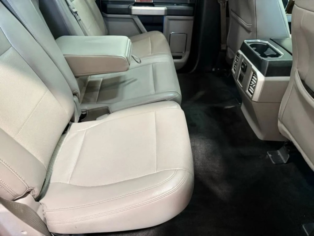 2015 Ford F-150 Image 30