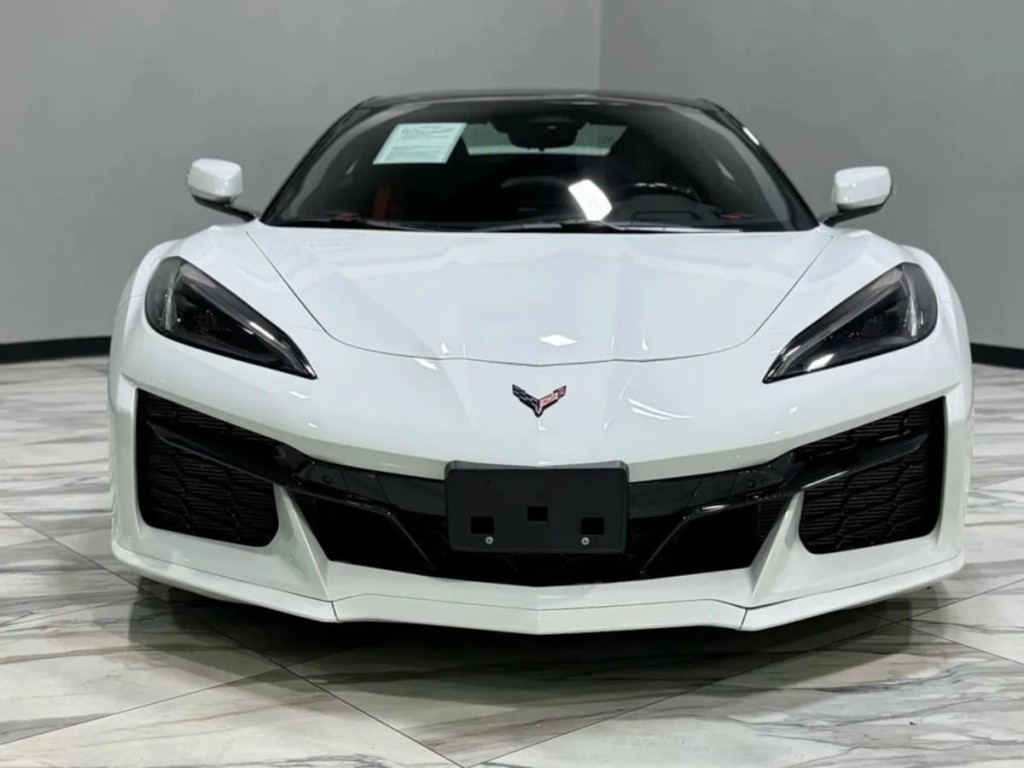 2025 Chevrolet Corvette Image 3