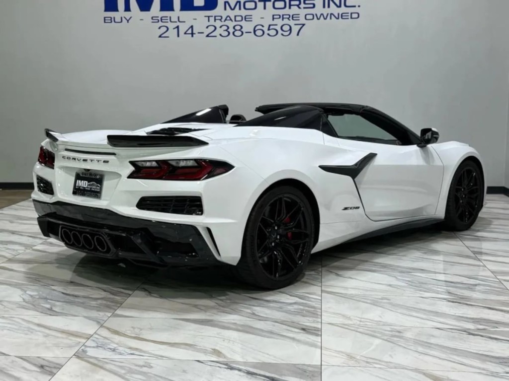 2025 Chevrolet Corvette Image 12