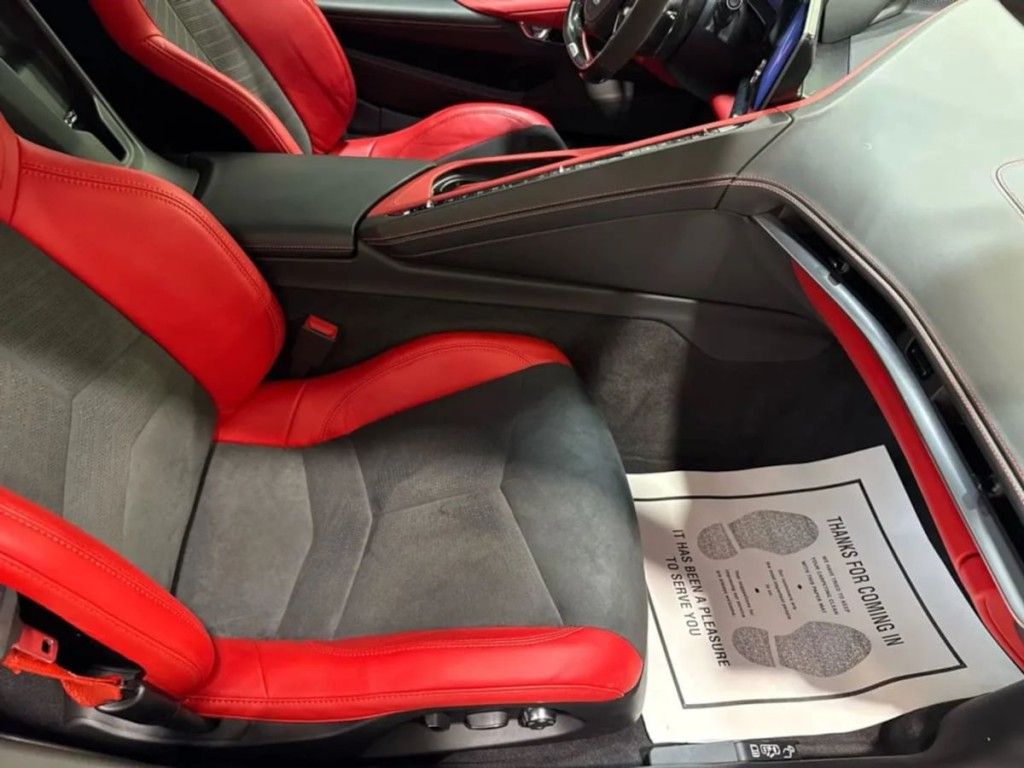 2025 Chevrolet Corvette Image 25