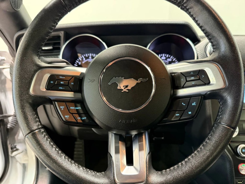 2022 Ford Mustang Image 10