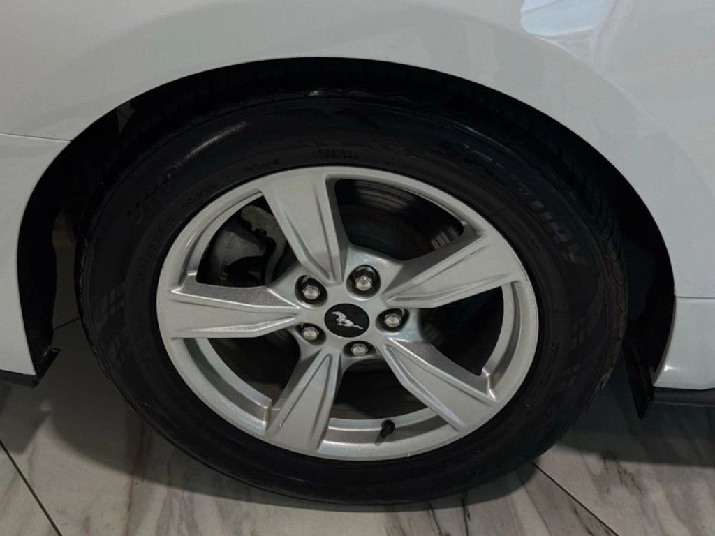 2022 Ford Mustang Image 21