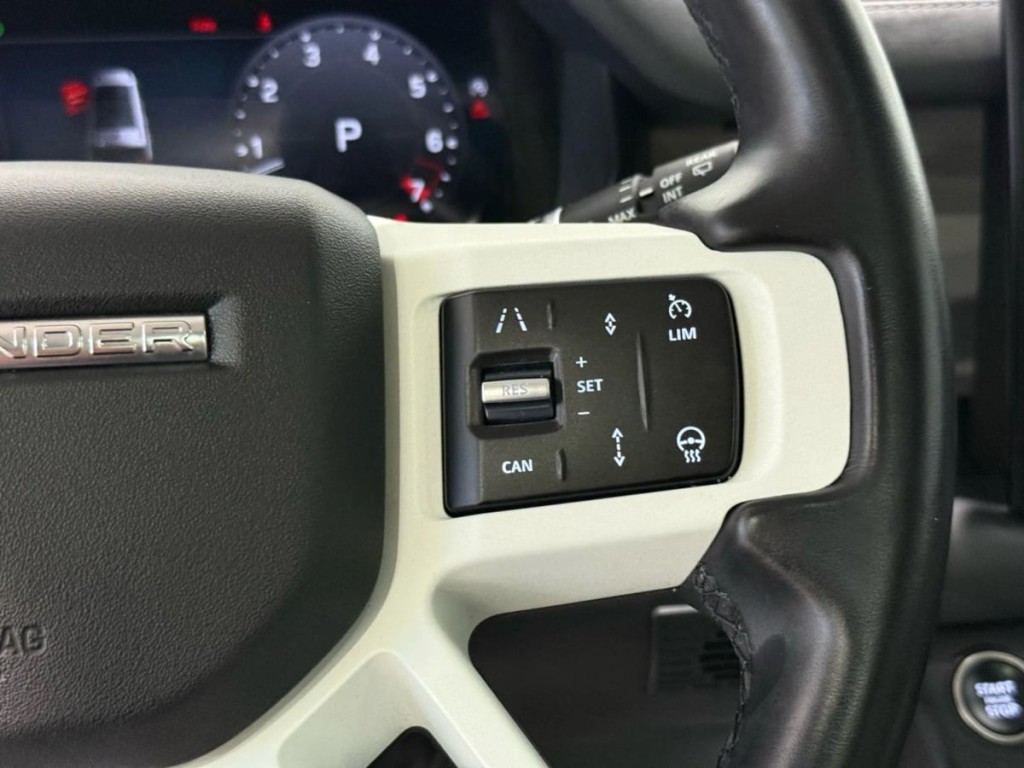 2024 Land Rover Defender Image 14