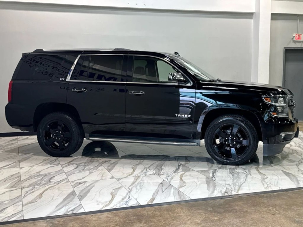 2015 Chevrolet Tahoe Image 4