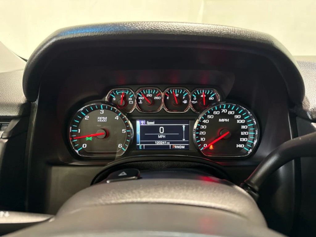 2015 Chevrolet Tahoe Image 11