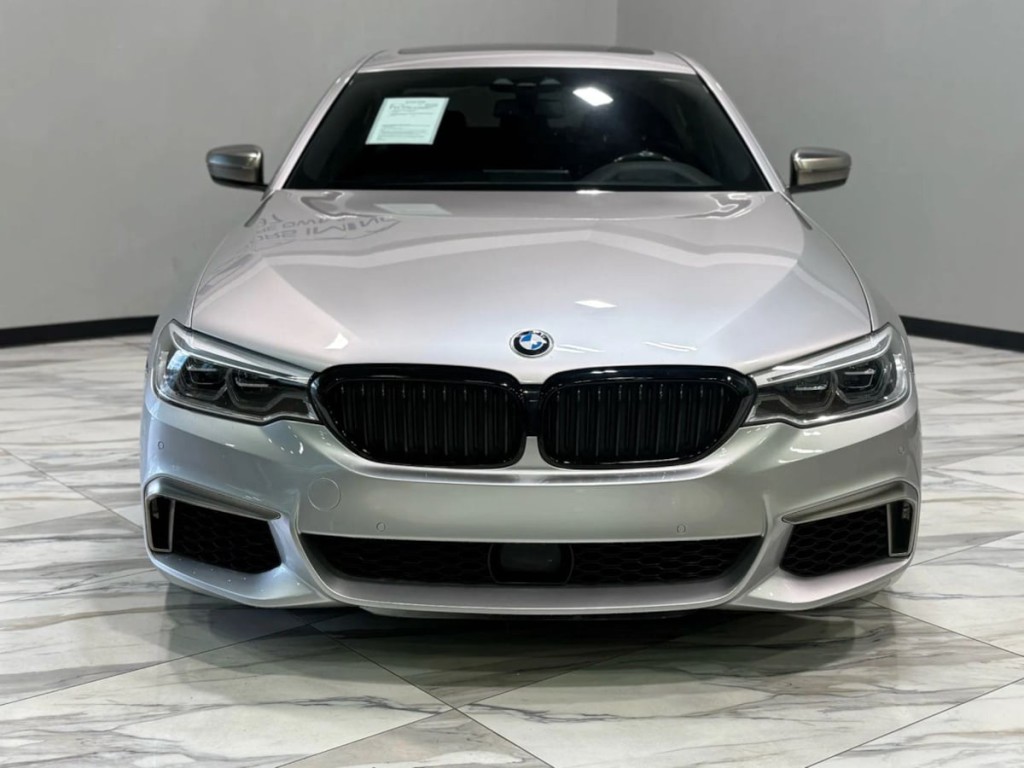2020 BMW 5 Series Image 2