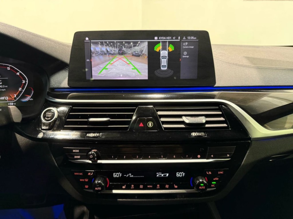 2020 BMW 5 Series Image 12