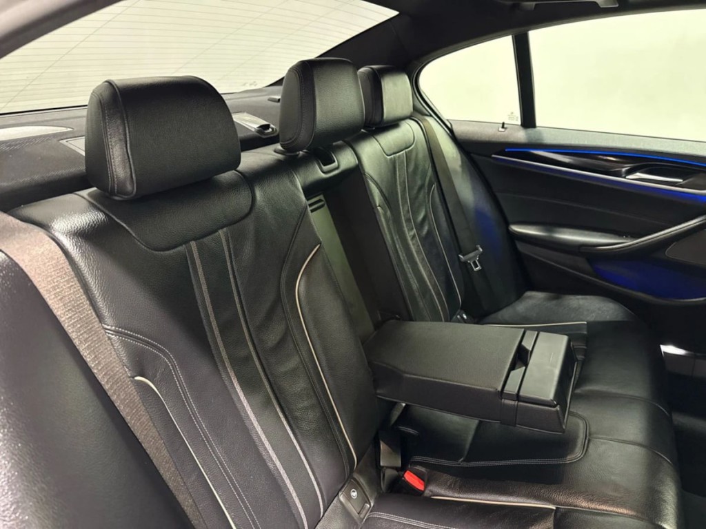 2020 BMW 5 Series Image 20