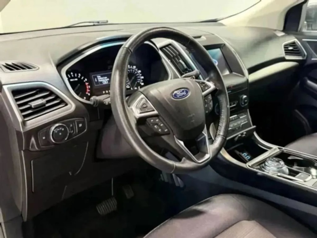 2019 Ford Edge Image 33