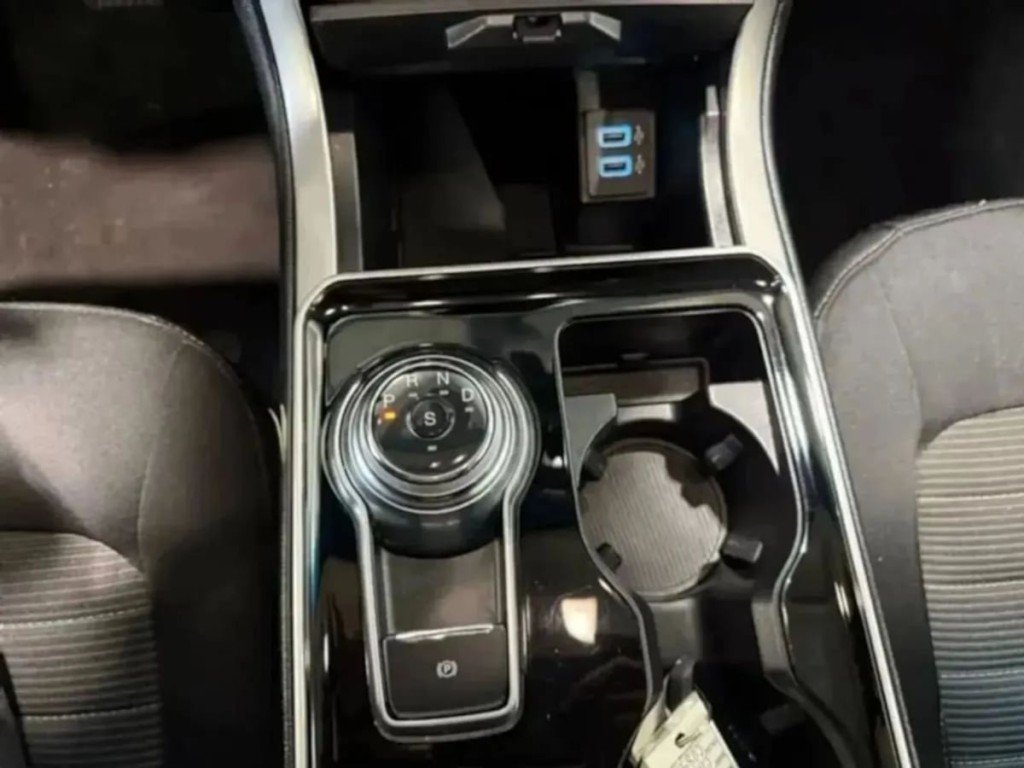 2019 Ford Edge Image 41