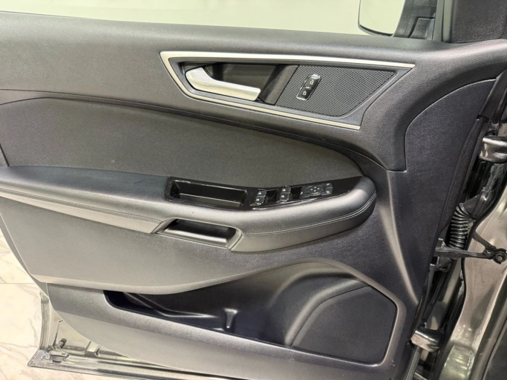 2019 Ford Edge Image 71