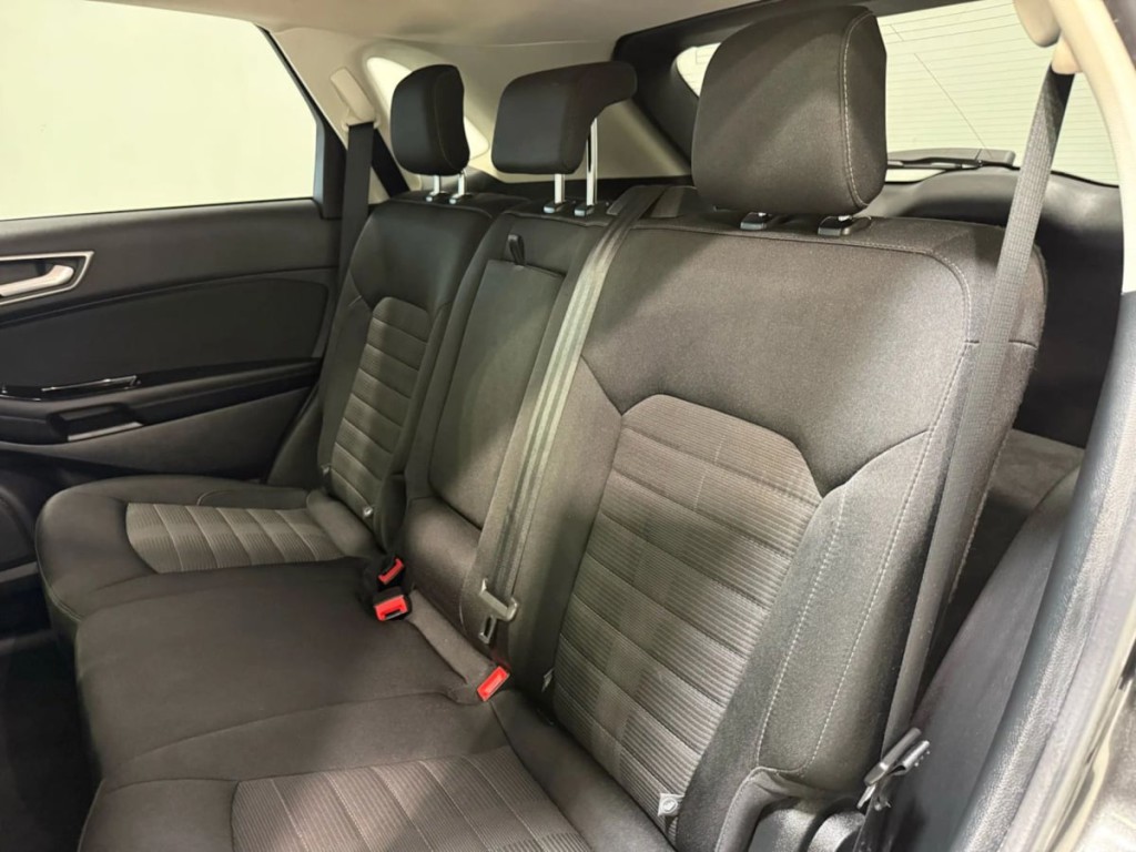 2019 Ford Edge Image 75