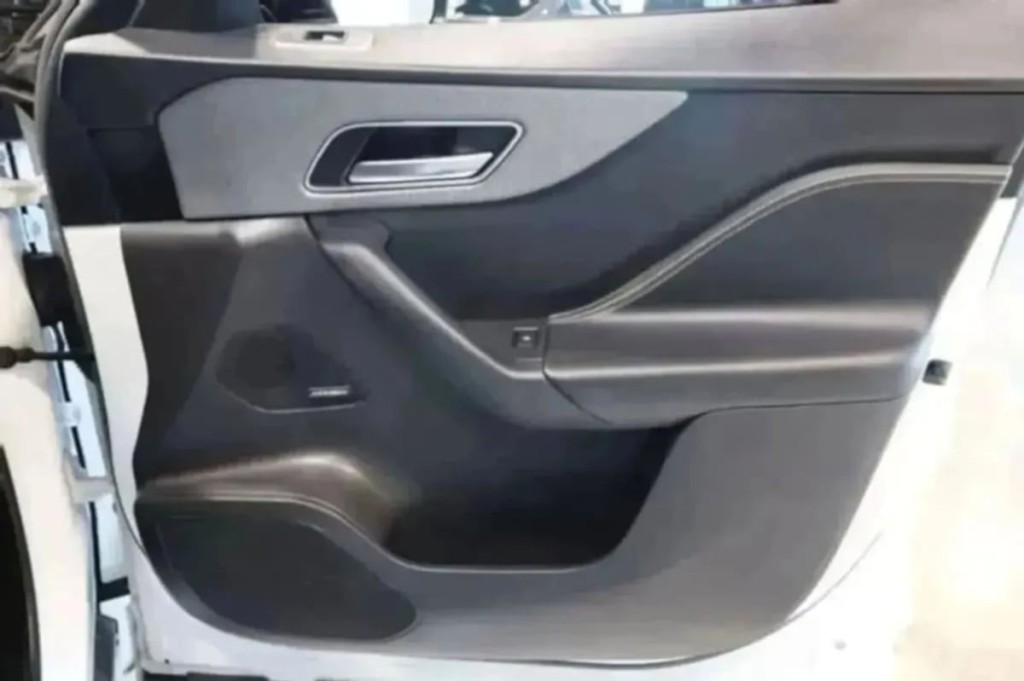 2020 Jaguar F-PACE Image 47