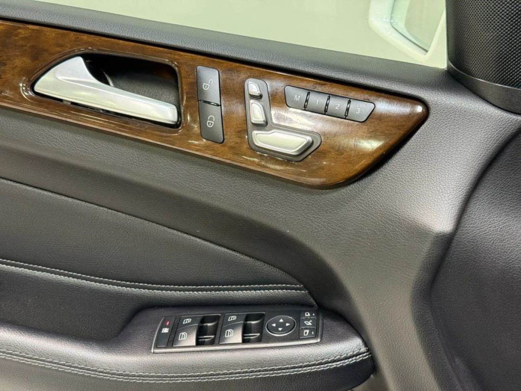 2018 Mercedes-Benz GLE-Class Image 12