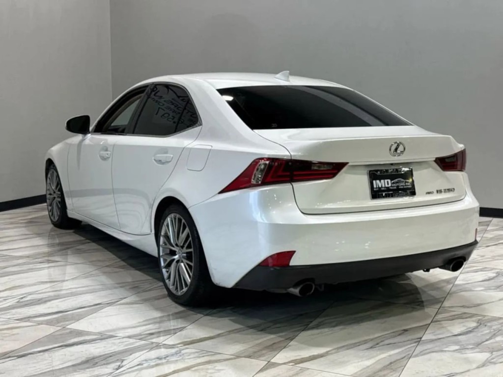 2014 Lexus IS 250 Image 8