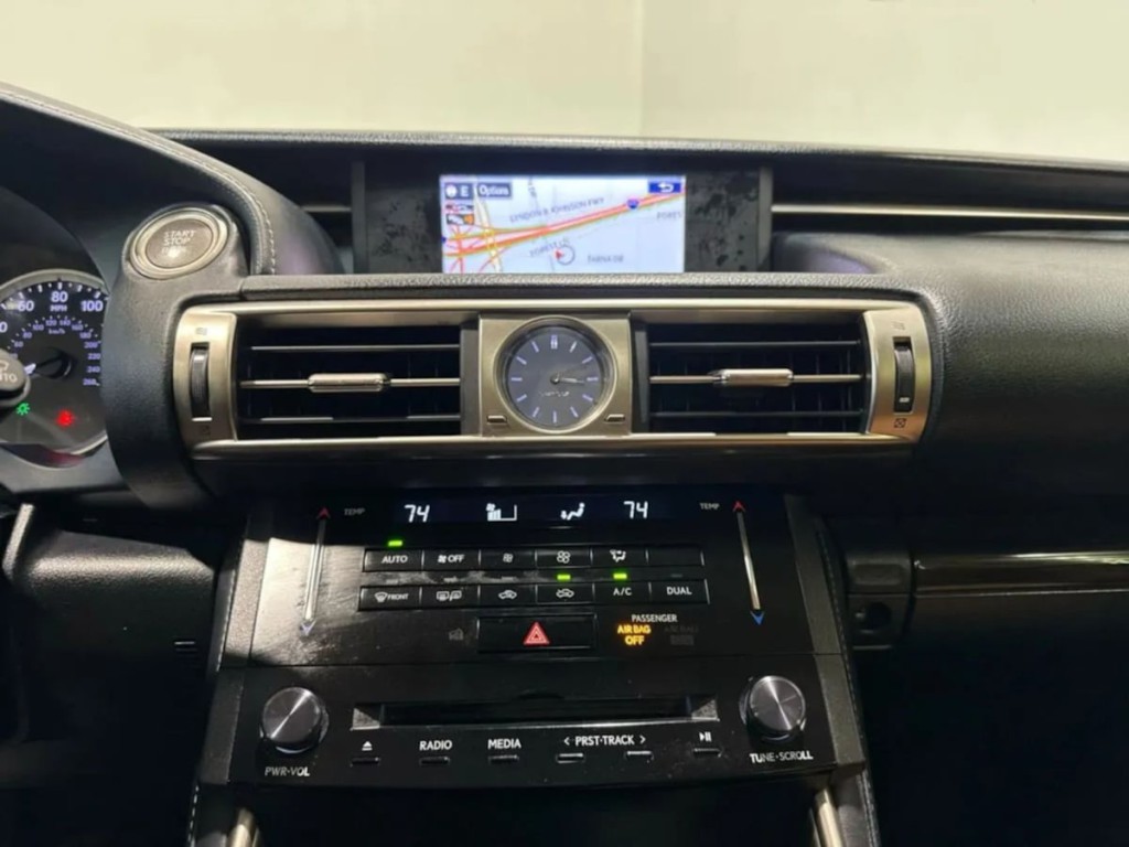 2014 Lexus IS 250 Image 20