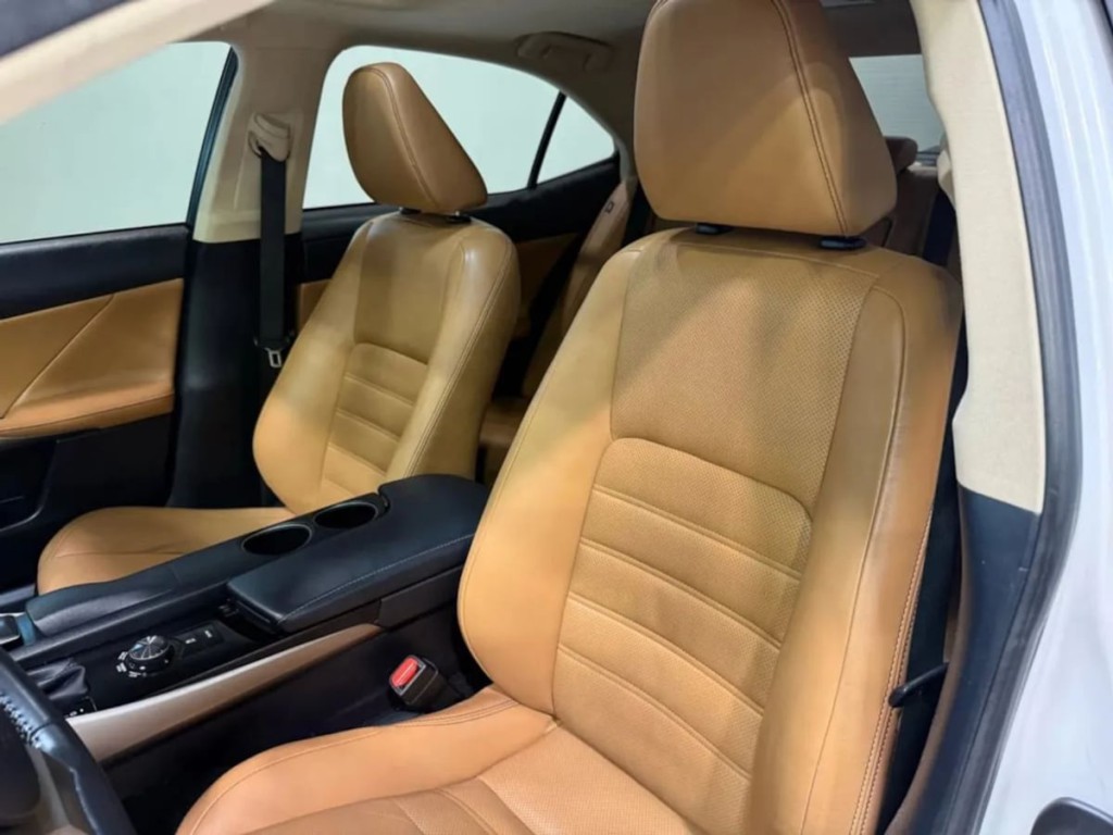 2014 Lexus IS 250 Image 23