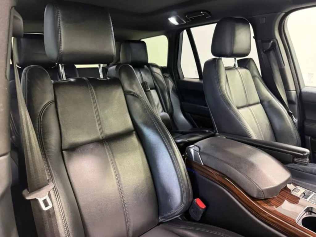 2016 Land Rover Range Rover Image 27
