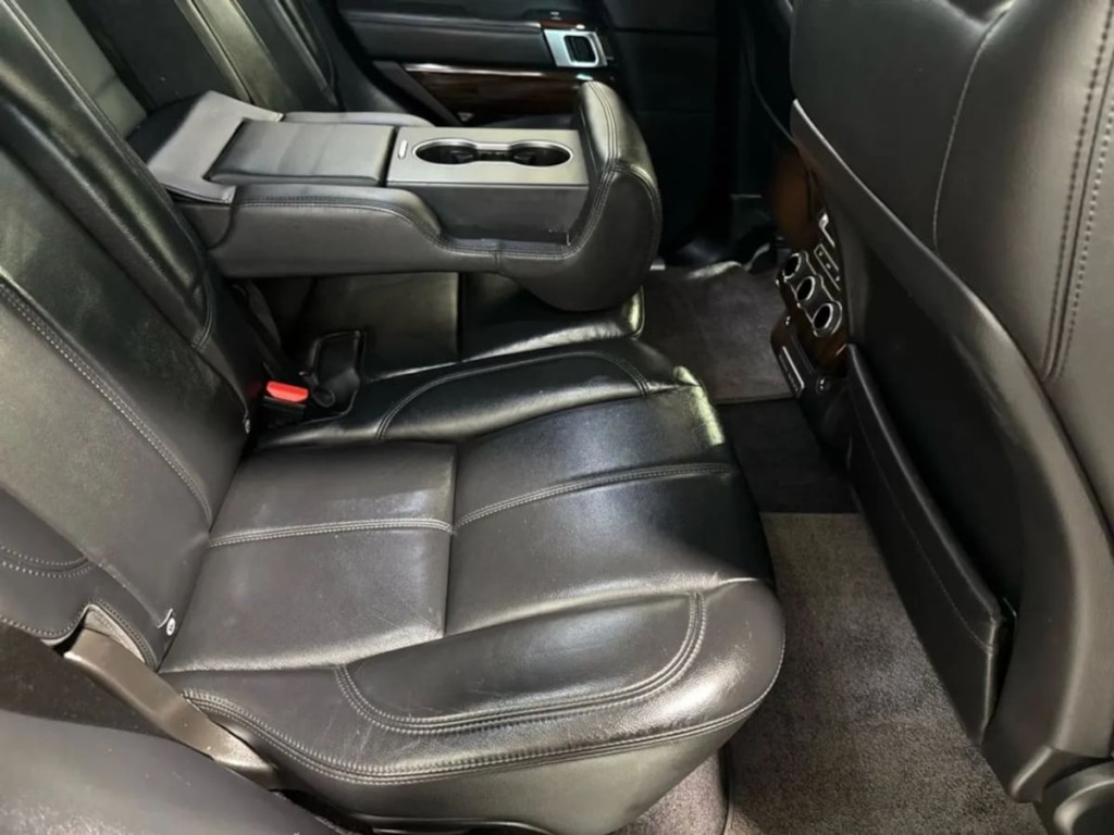 2016 Land Rover Range Rover Image 30