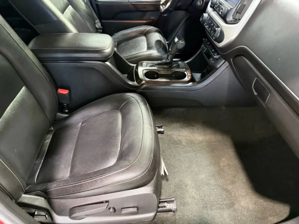 2017 GMC Canyon Image 25