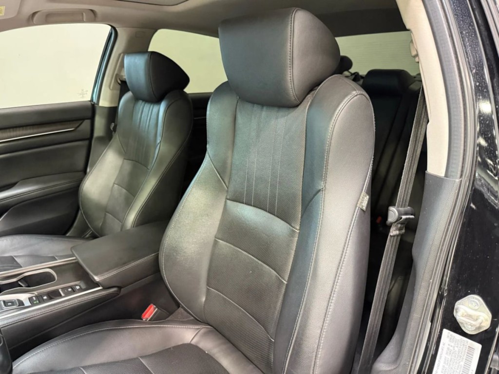 2019 Honda Accord Image 21