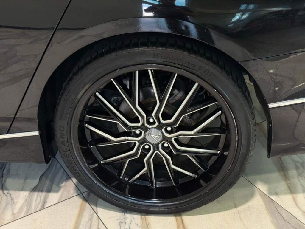 2019 Honda Accord Image 30