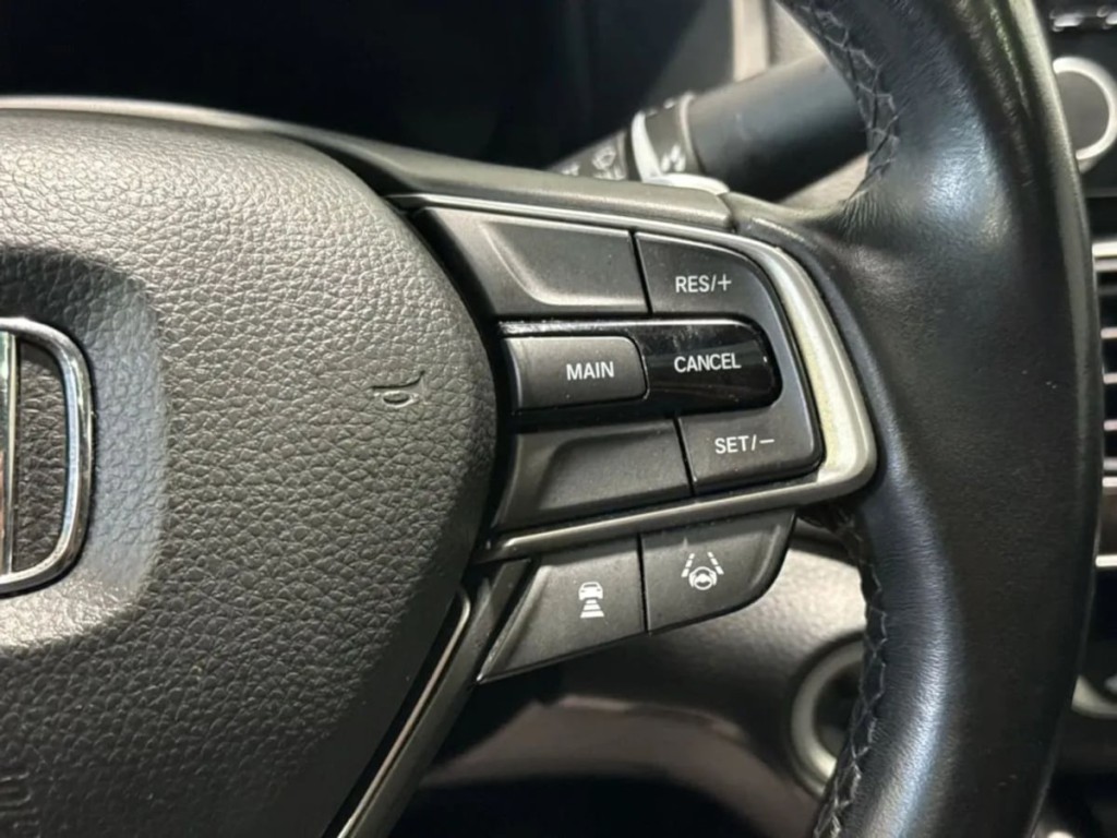 2019 Honda Accord Image 17