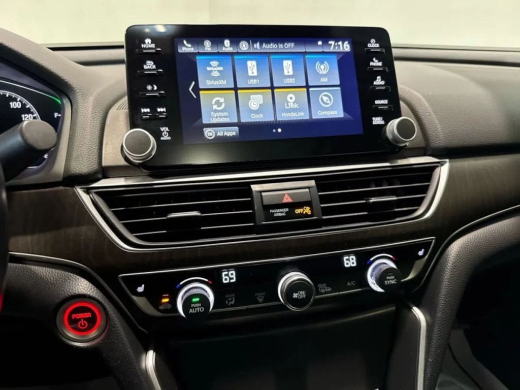 2019 Honda Accord Image 18