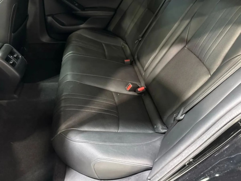 2019 Honda Accord Image 24