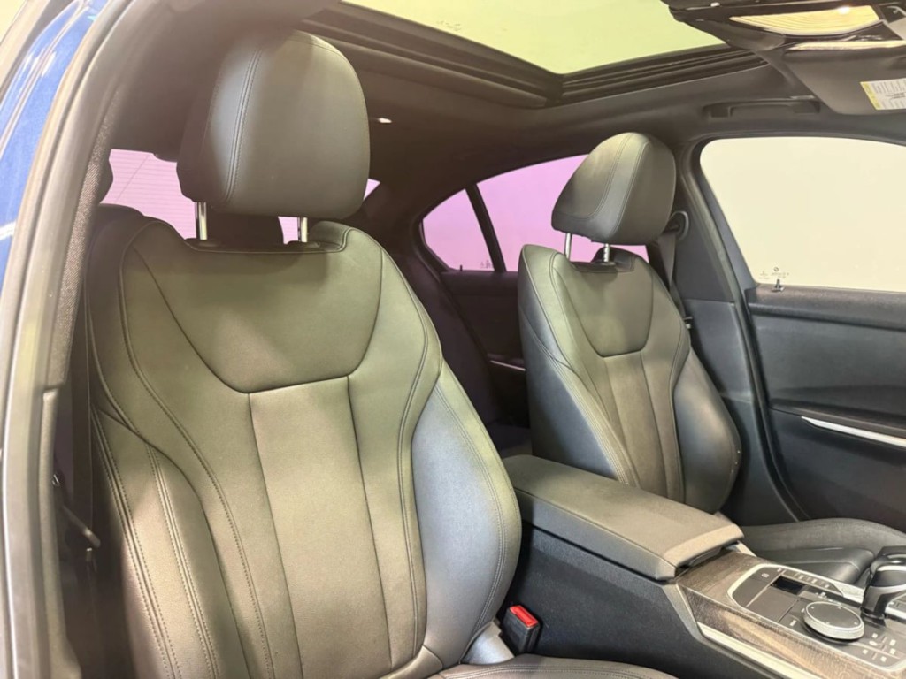 2021 BMW 3 Series Image 27