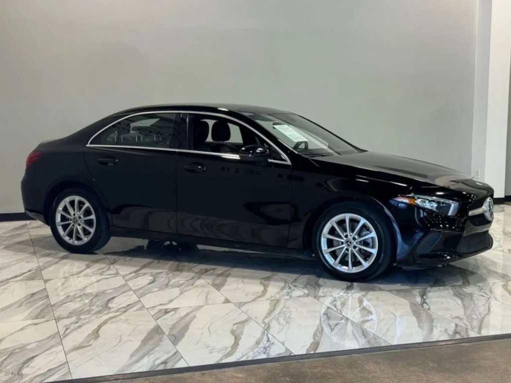 2022 Mercedes-Benz A 220 Image 5