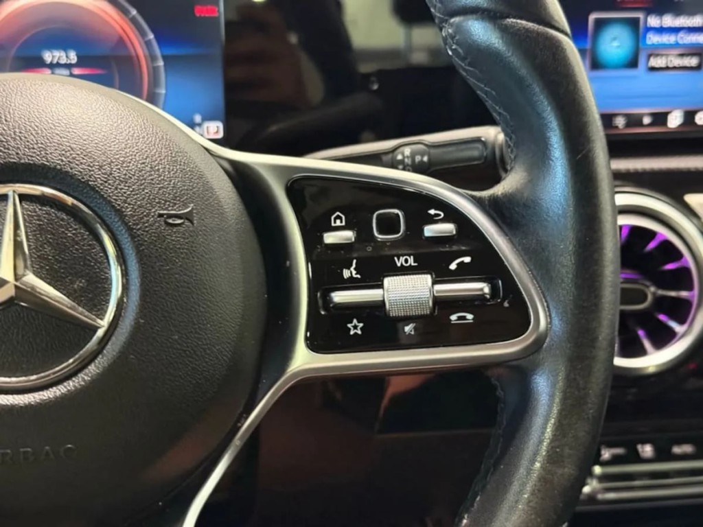 2022 Mercedes-Benz A 220 Image 16