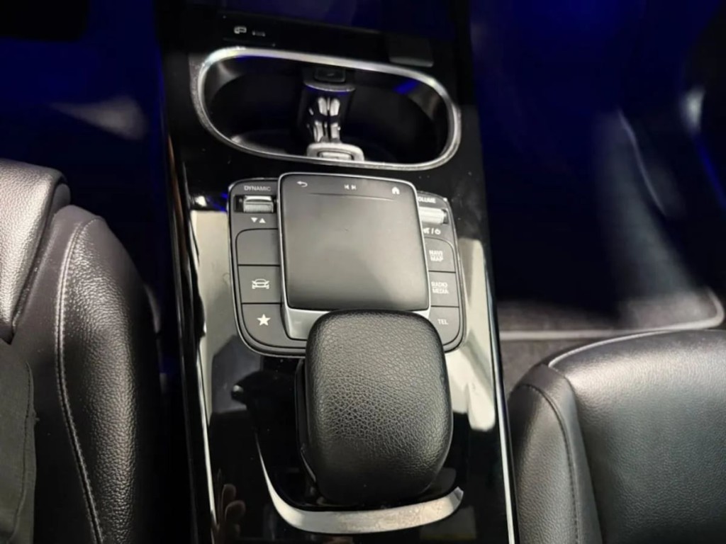 2022 Mercedes-Benz A 220 Image 21