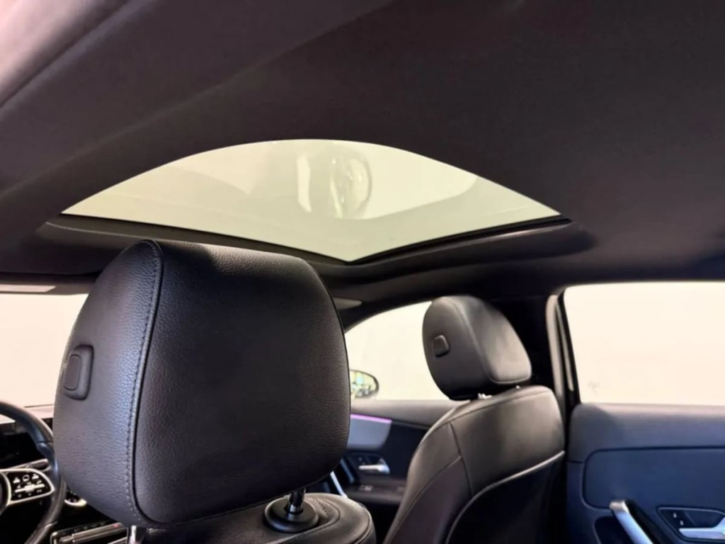 2022 Mercedes-Benz A 220 Image 26