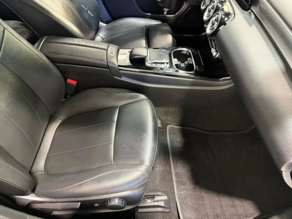 2022 Mercedes-Benz A 220 Image 28