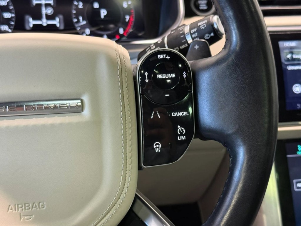 2020 Land Rover Range Rover Image 17