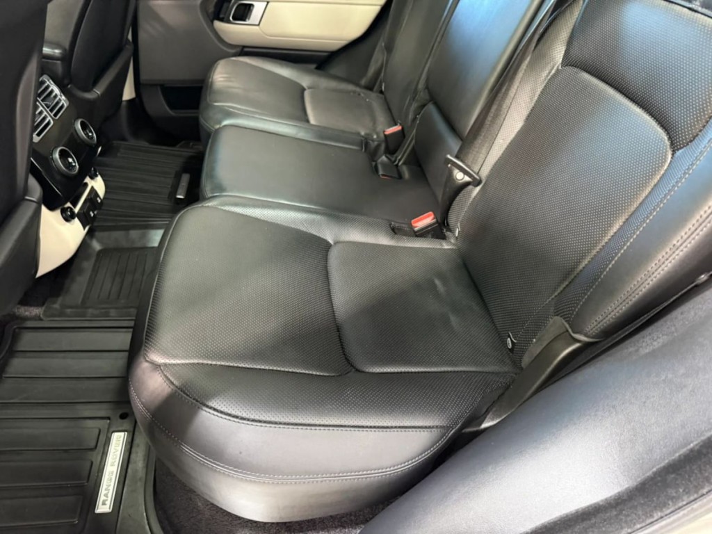 2020 Land Rover Range Rover Image 26