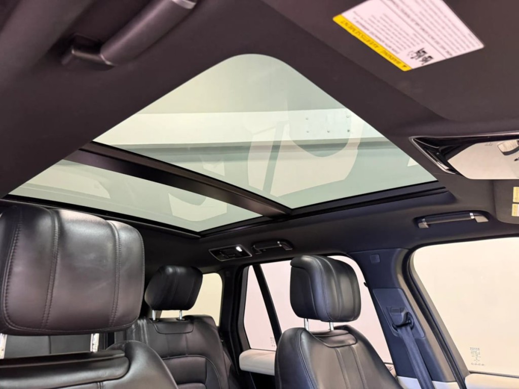 2020 Land Rover Range Rover Image 29