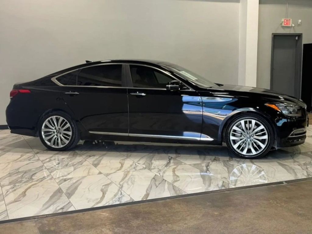 2017 Genesis G80 Image 5